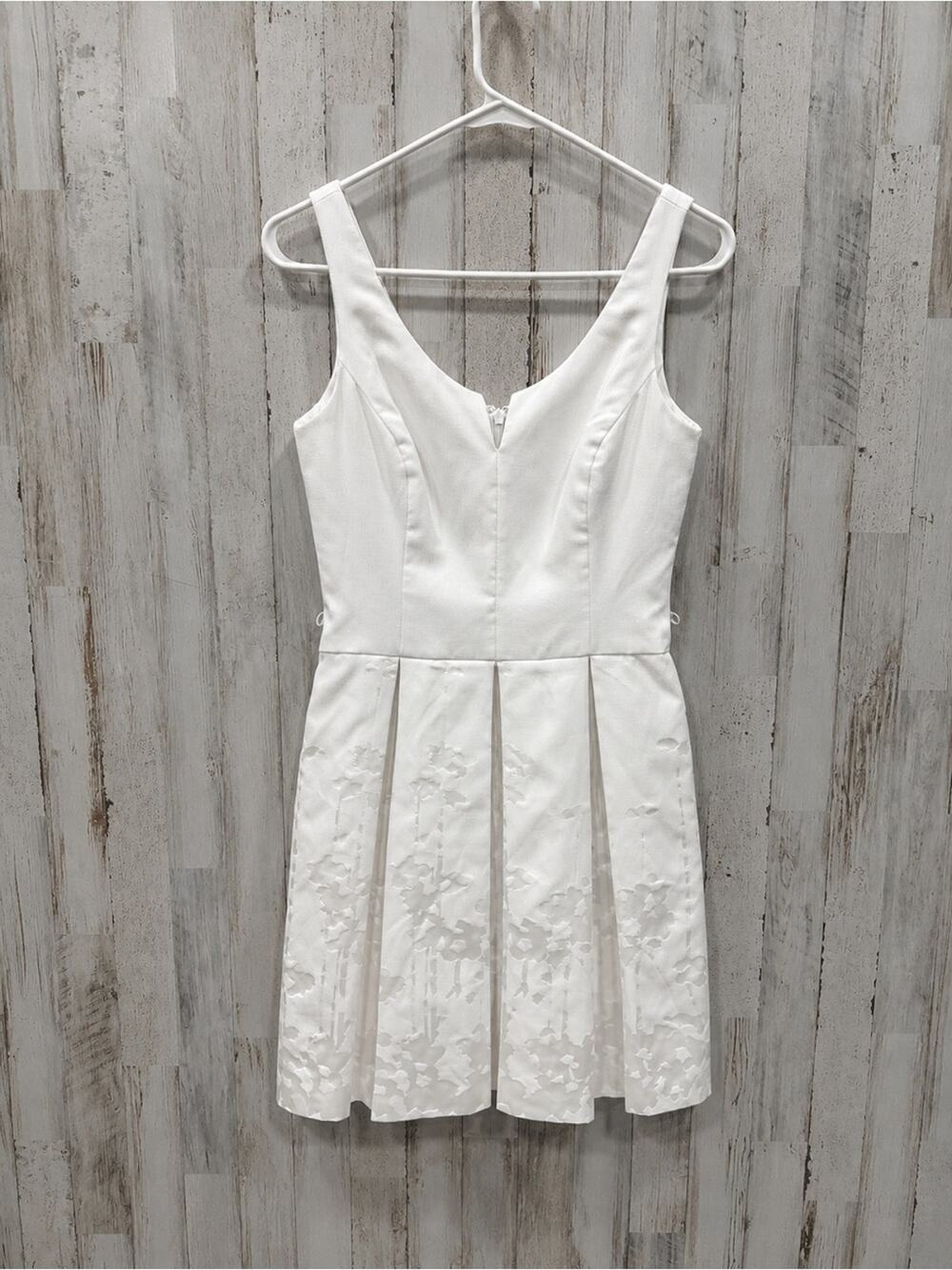 White House Black Market White Floral Jacquard Fit & Flare Dress Size‎ 2 Bridal